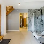 Czarna Perla Czorsztyn Czesc Domow Z Sauna I Jacuzzi , Basen Podgrzewany, Blisko Jeziora I Sciezki Rowerowej Velo Apartamento