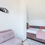 Apartamento Czarna Perla Czorsztyn Czesc Domow Z Sauna I Jacuzzi , Basen Podgrzewany, Blisko Jeziora I Sciezki Rowerowej Velo