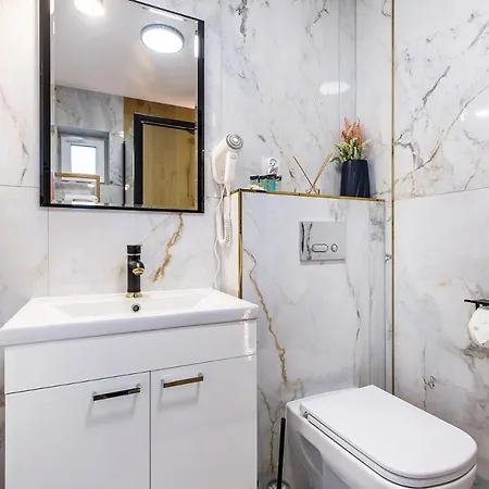 Czarna Perla Czesc Domow Z Sauna I Jacuzzi , Basen Podgrzewany, Blisko Jeziora I Sciezki Rowerowej Velo 乔尔什滕