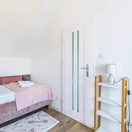 Lejlighed Czarna Perla Czesc Domow Z Sauna I Jacuzzi , Basen Podgrzewany, Blisko Jeziora I Sciezki Rowerowej Velo Czorsztyn