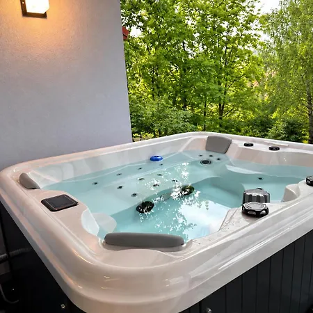 Czarna Perla Czesc Domow Z Sauna I Jacuzzi , Basen Podgrzewany, Blisko Jeziora I Sciezki Rowerowej Velo Шале