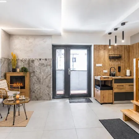 Czarna Perła Częśc Domów Z Sauną I Jacuzzi , Basen Podgrzewany, Blisko Jeziora I ścieżki Rowerowej Velo Apartamento Czorsztyn
