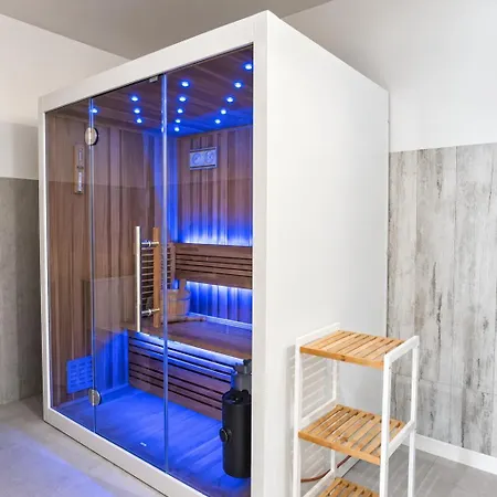 Czarna Perła Częśc Domów Z Sauną I Jacuzzi , Basen Podgrzewany, Blisko Jeziora I ścieżki Rowerowej Velo Apartamento